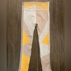 Nike Women’s Sculpt Lux Leggings